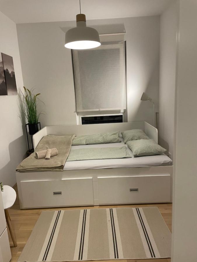 Nikolas Linz Kültér fotó